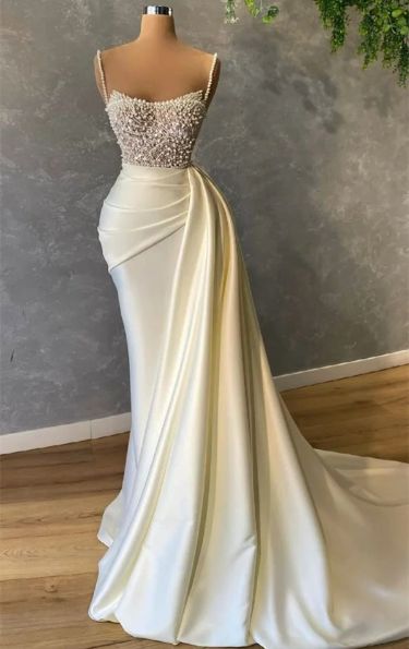 Luxury mermaid Evening Dress with Train Spaghetti straps Sequined grown with perals